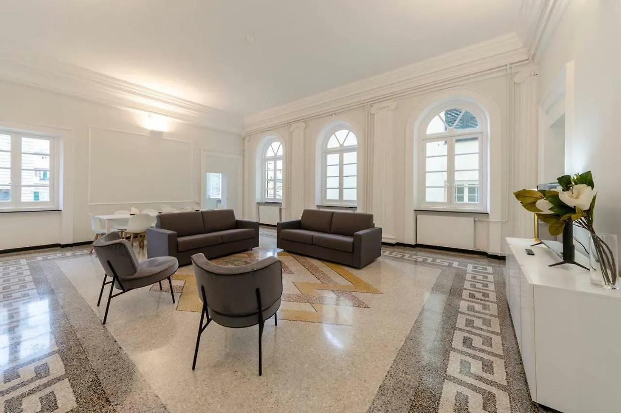 Апартаменты Joivy Elegant Flat For 7, In The Heart Of Генуя