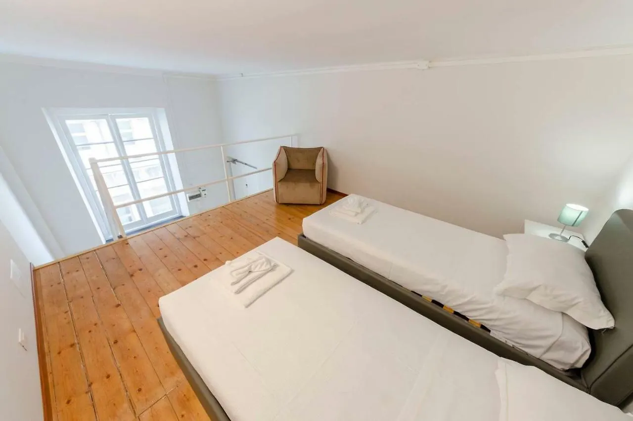 Апартаменты Joivy Elegant Flat For 7, In The Heart Of Генуя